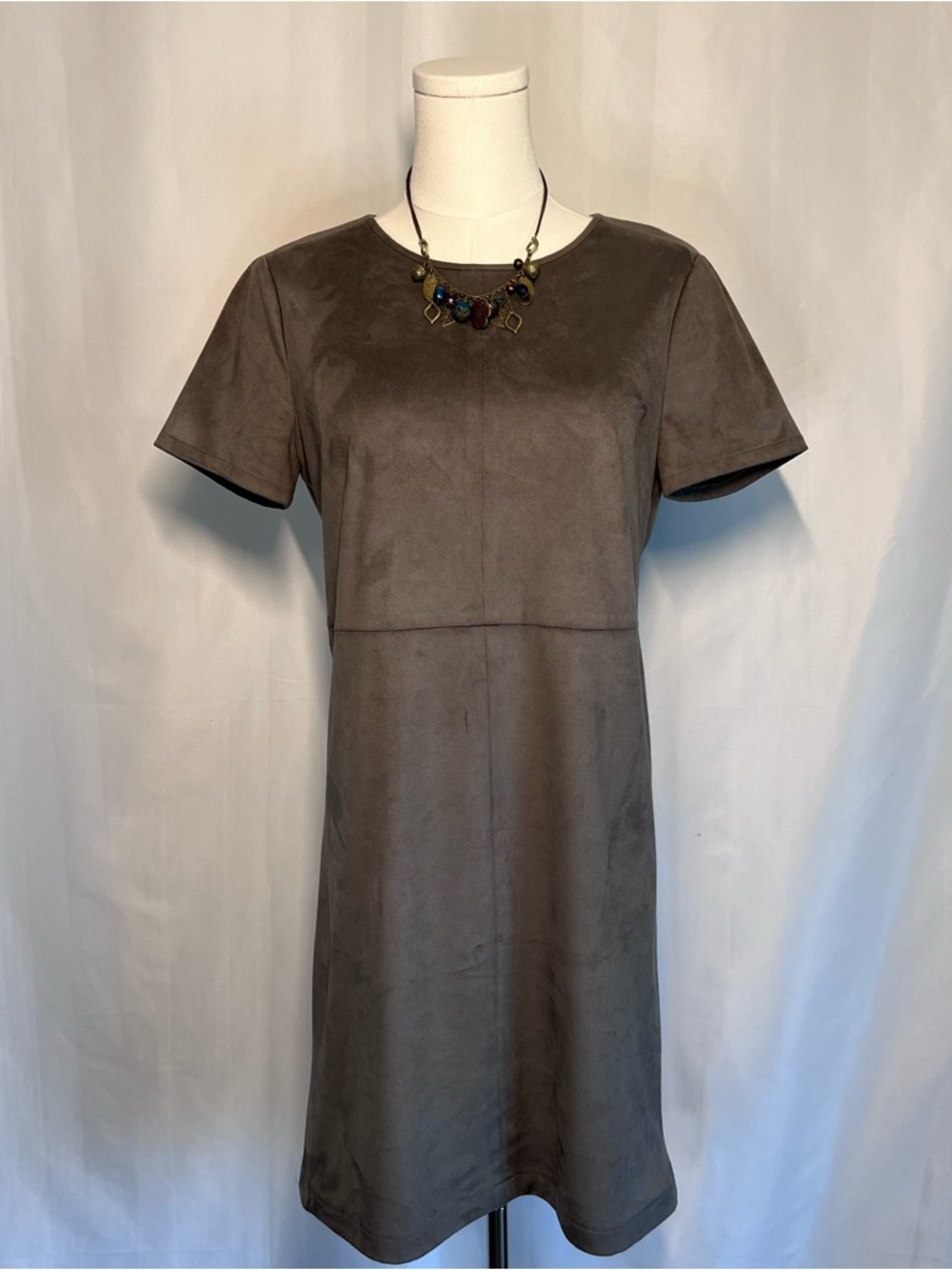 Vince Camuto Short-Sleeve Mini Dress in Charcoal Gray